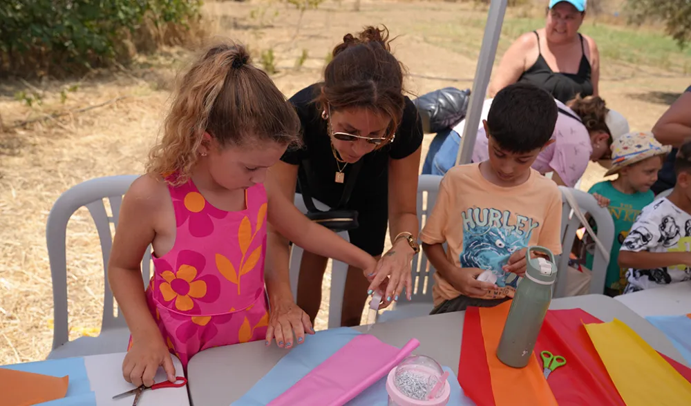 YÜZLERCE UÇURTMA HOŞKÖY SEMALARINI ŞENLİĞE ÇEVİRDİ