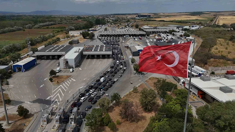 GURBETÇİLER DÖNÜŞ YOLUNDA: HASRET VE HÜZÜN KAPIKULE’DE