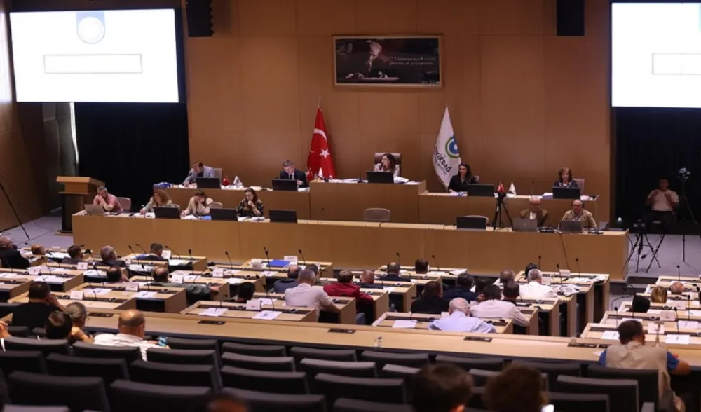 İKLİM KRİZİ AĞIR BEDELLER ÖDETTİ, ÇİFTÇİYE MAZOT DESTEĞİ GELİYOR