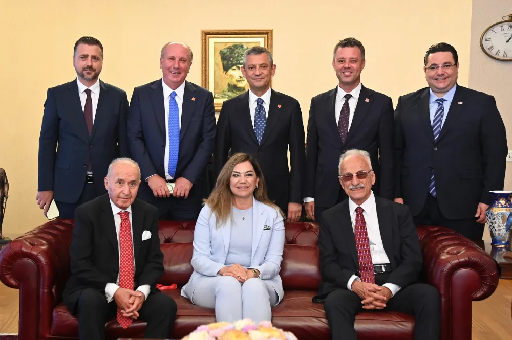 CHP KURULTAYI SONRASI VERİLEN FOTOĞRAF DİKKAT ÇEKTİ