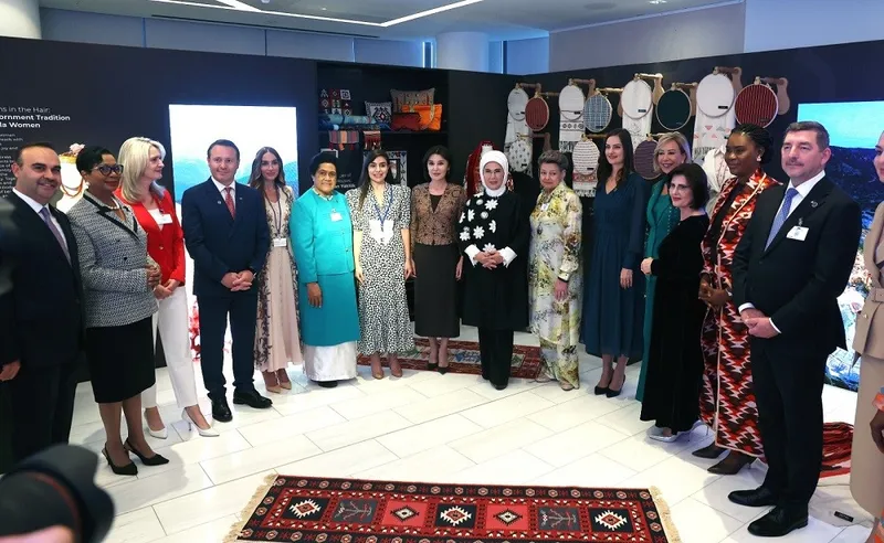 KARACAKILAVUZ VE EDİRNEKÂRÎ, NEW YORK TÜRKEVİ’NDE ULUSLARARASI VİTRİNDE