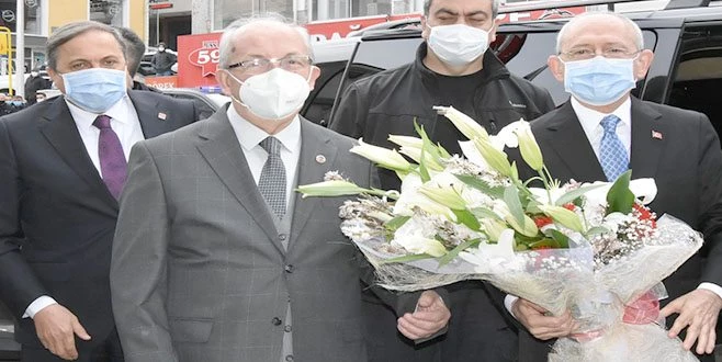 KILIÇDAROĞLU, BÜYÜKŞEHİR BELEDİYESİ`Nİ ZİYARET ETTİ