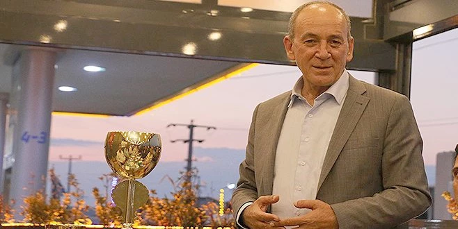 BAŞKAN ATA?DAN, KUTLAMA YEMEĞİ