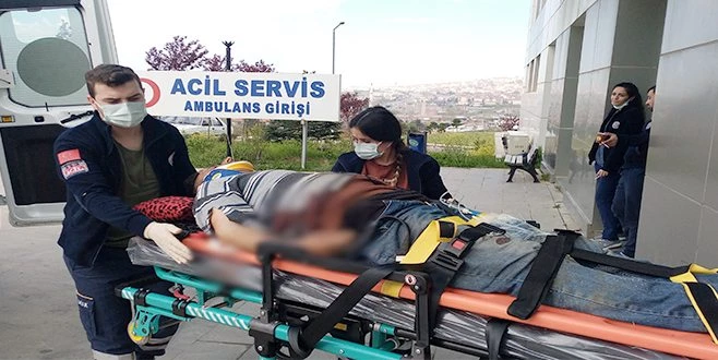 ÇATIYI ONARAYIM DERKEN 4 METRE YÜKSEKTEN YERE DÜŞÜP YARALANDI