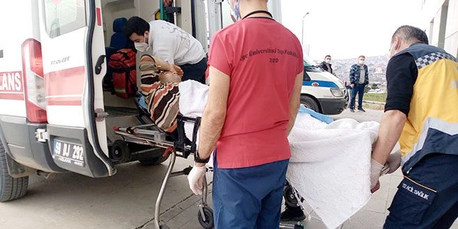 AV TÜFEĞİYLE DOMUZU VURDU, SEKEN KURŞUN ARKADAŞINI YARALADI