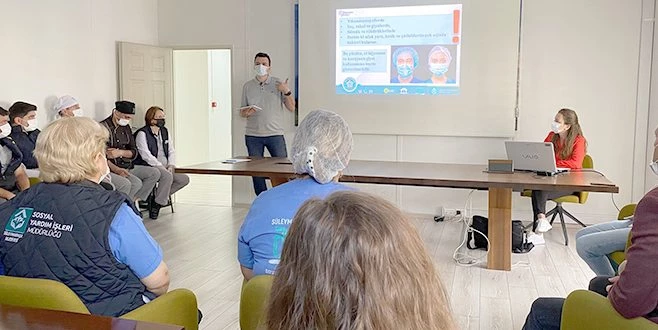 AŞEVİ PERSONELİNE GÜVENİLİR GIDA ÜRETİMİ SEMİNERİ