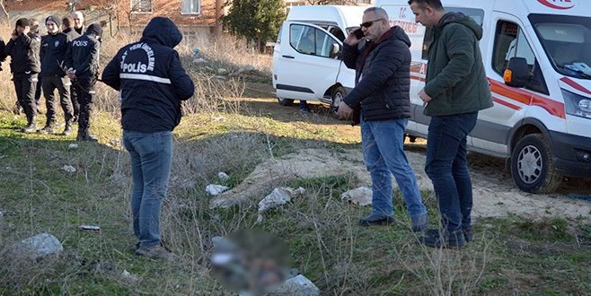 KAYIP ŞAHSIN BOŞ ARAZİDE CESEDİ BULUNDU