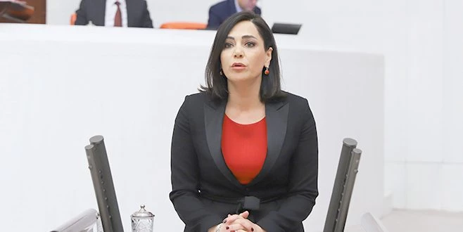 CHP?Lİ YÜCEER: ?TARİHİ POSTANE BİNASI MURATLI HALKINA GERİ KAZANDIRILMALIDIR?