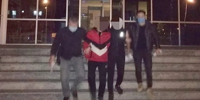 GÜPEGÜNDÜZ MOTOSİKLET ÇALAN FİRARİ HIRSIZLAR, BU KEZ KAÇAMADI