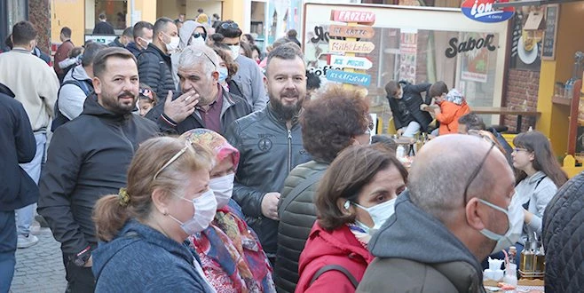 ŞAŞIRTAN GÖRÜNTÜ, GÖREN DÖNÜP BİR DAHA BAKTI