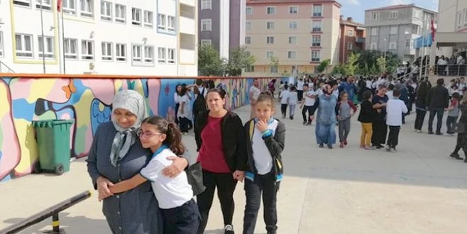 EĞİTİME 1 GÜN ARA