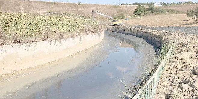 KUMLUCA DERESİ TEMİZLENDİ