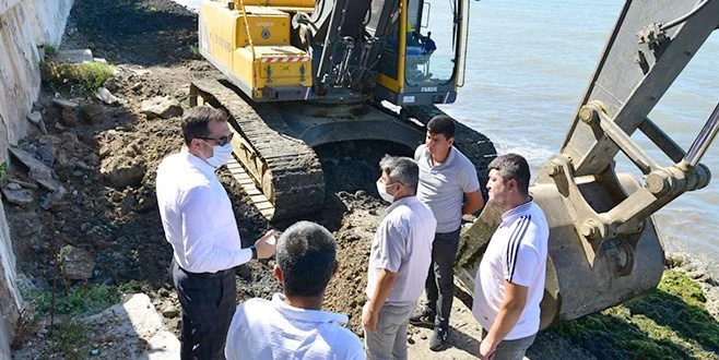 DEĞİRMENALTI SAHİLİ TEMİZLENİYOR