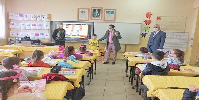 EDİRNE`DE VAKALAR ARTTI, OKULLAR TATİL EDİLDİ