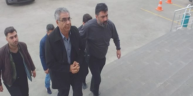 ÖĞRETMEN HUSUMETLİSİNİ BIÇAKLAYARAK ÖLDÜRDÜ