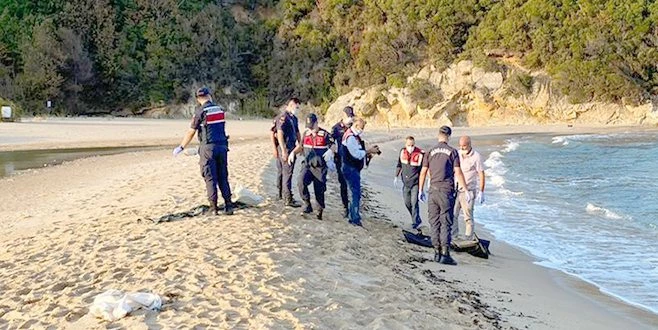 KASTRO PLAJINDA ERKEK CESEDİ BULUNDU