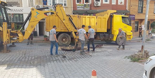  TESKİ EKİPLERİ 3 GÜN SONRA YENİDEN KAZDILAR