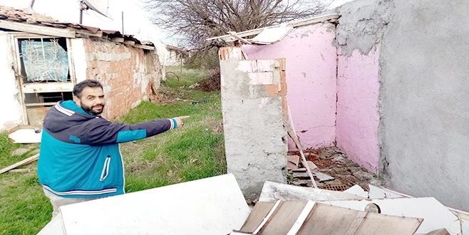  ÇİFTLİK EVİNDE ÖLÜ BULUNDU