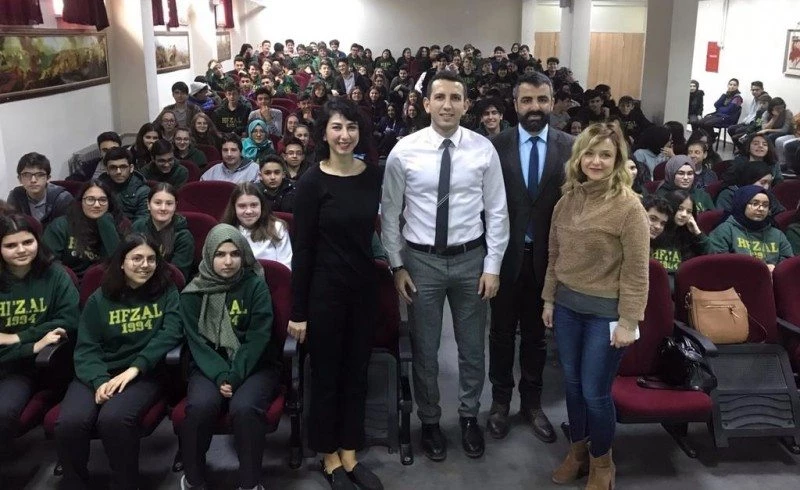 ÖĞRENCİLERE SIFIR ATIK VE ÇEVRE BİLİNCİ EĞİTİMİ