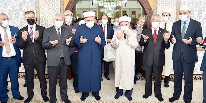 HAFIZLIK İCAZET TÖRENİ DÜZENLENDİ