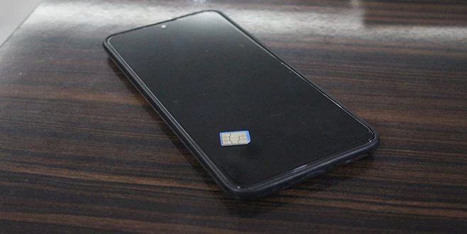 ÜZERİNE 4 TANE HAT ÇIKARTILDIĞINI ÖĞRENEN ŞAHIS SOLUĞU KARAKOLDA ALDI