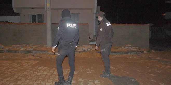 KISITLAMAYI DELEN 2?Sİ ÇOCUK 3 KİŞİ HIRSIZLIKTAN GÖZALTINA ALINDI