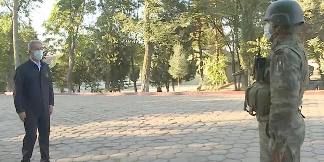 BAKAN AKAR YUNANİSTAN SINIRININ SIFIR NOKTASINDA