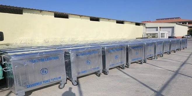 ÇÖP KONTEYNERLARI YENİLENİYOR