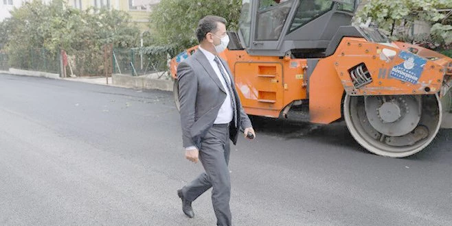 KAPAKLI`NIN SOKAKLARI SICAK ASFALTA KAVUŞUYOR