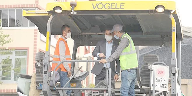 KAPAKLI SICAK ASFALT SERİM ÇALIŞMALARINA BAŞLADI