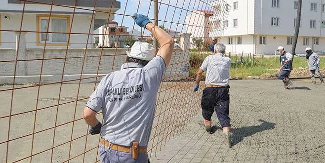 KAPAKLI`DA BETON YOL