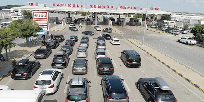 KAPIKULE`DE GURBETÇİ YOĞUNLUĞU