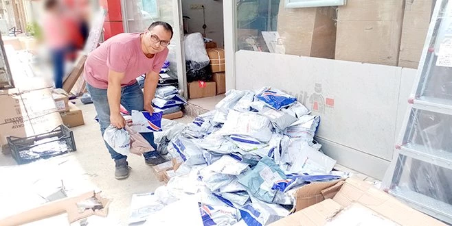 KARGO ÇALIŞANINA SÖYLEDİĞİ SÖZ ŞOKE ETTİ: ?GEL DÖVÜŞELİM?