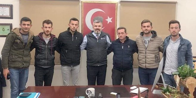 AHMET ÇETİN KÖYÜNÜN TAKIMINA KURUCU BAŞKAN OLDU