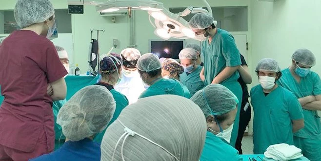 KAZADA KOPAN KOLU, 12 SAATTE DİKİLDİ