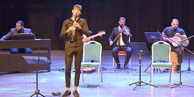 BELEDİYE KONSERVATUVARI İKİ DÖNEMİ BİRDEN MEZUN ETTİ