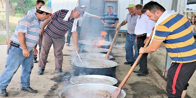 EDİRNE?DE İKİ ASIRLIK KURBAN GELENEĞİ