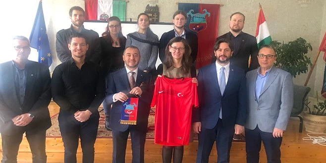 MACAR BAŞKANIN OSMANLI MİRASINA İLGİSİ