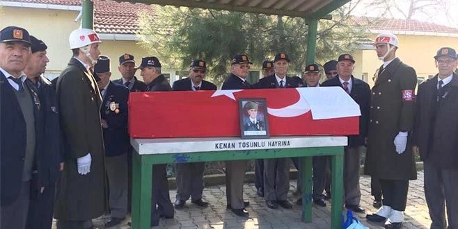 KIBRIS GAZİSİ EBEDİYETE UĞURLANDI