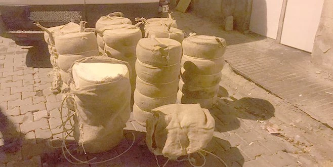 MANDIRA DEPOSUNDAN 300 BİN LİRALIK KAŞAR ÇALINDI