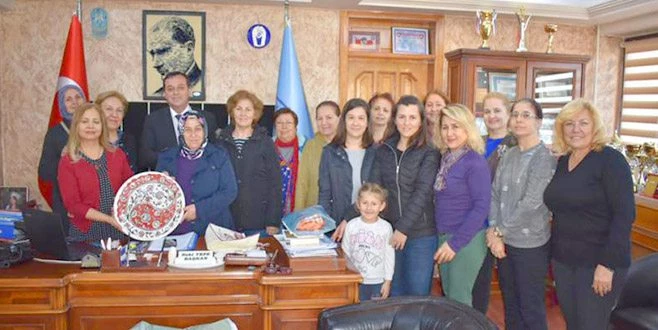 KURSİYERLERDEN BAŞKANA TEŞEKKÜR ZİYARETİ