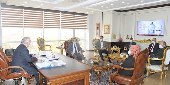 MİLLETVEKİLLERİ VE VALİ COVİD 19 TOPLANTISI YAPTI