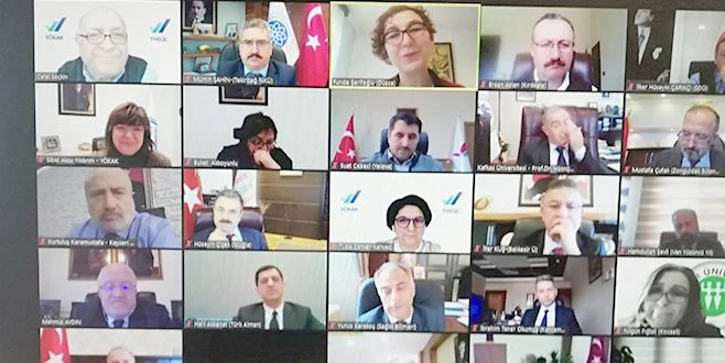 NKÜ REKTÖRÜ ?DÖNÜŞEN DÜNYA LİDERLERİ? ÇALIŞTAYINA KATILDI