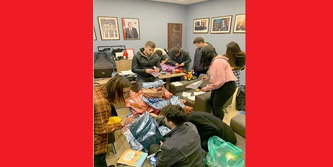 DEPREMZEDE ÇOCUKLARI UNUTMADILAR