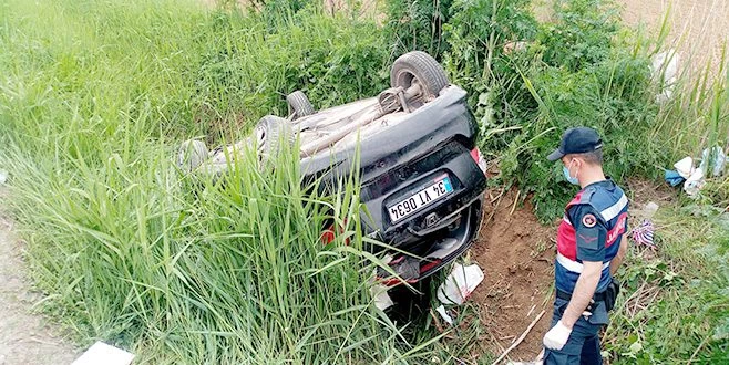 FECİ KAZA SONRASI KÜÇÜK KIZA BAKIP AĞLADI