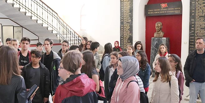 BAŞAKŞEHİR OKULLARI LİSE GEZİLERİNE DEVAM EDİYOR