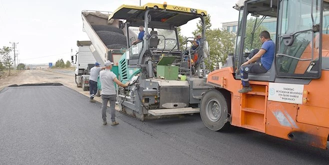 ÇORLU?DA 11 BİN 500 TONLUK SICAK ASFALT SERİM ÇALIŞMASI YAPILDI