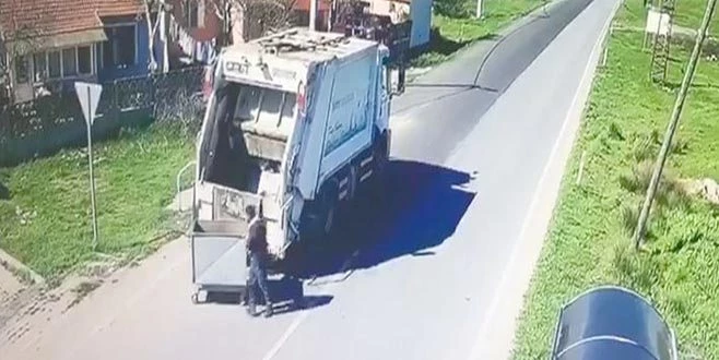 ÇÖPLE GÖTÜRÜLEN KONTEYNER İKİ BELEDİYE ARASINDA KRİZE NEDEN OLDU