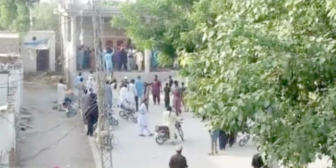 PAKİSTAN`DA AKILLARA DURGUNLUK VEREN OLAY! 