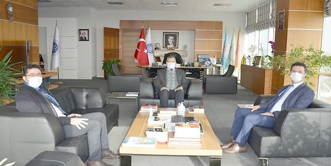 SARIKURT ÜNİVERSİTE`DEN DEZENFAKTANI TESLİM ALDI